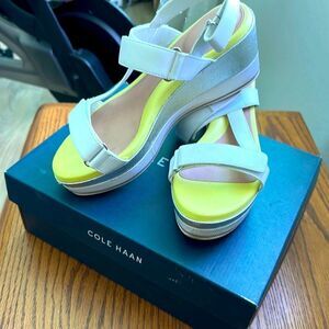 Cole Hann Ayer Flatform Wedge Sandals in white Silver and Yellow